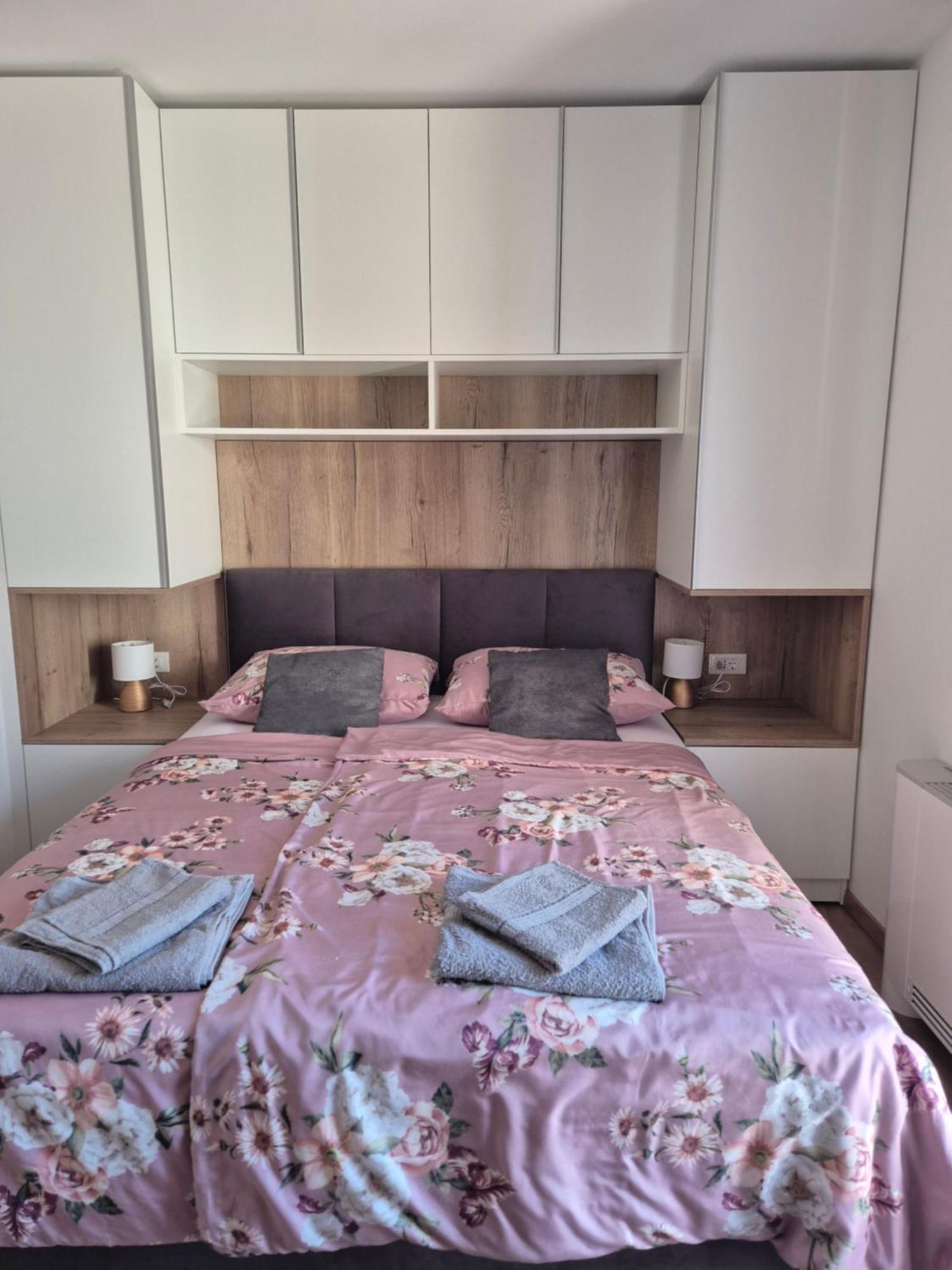 Apartments Petrovic Сило Экстерьер фото
